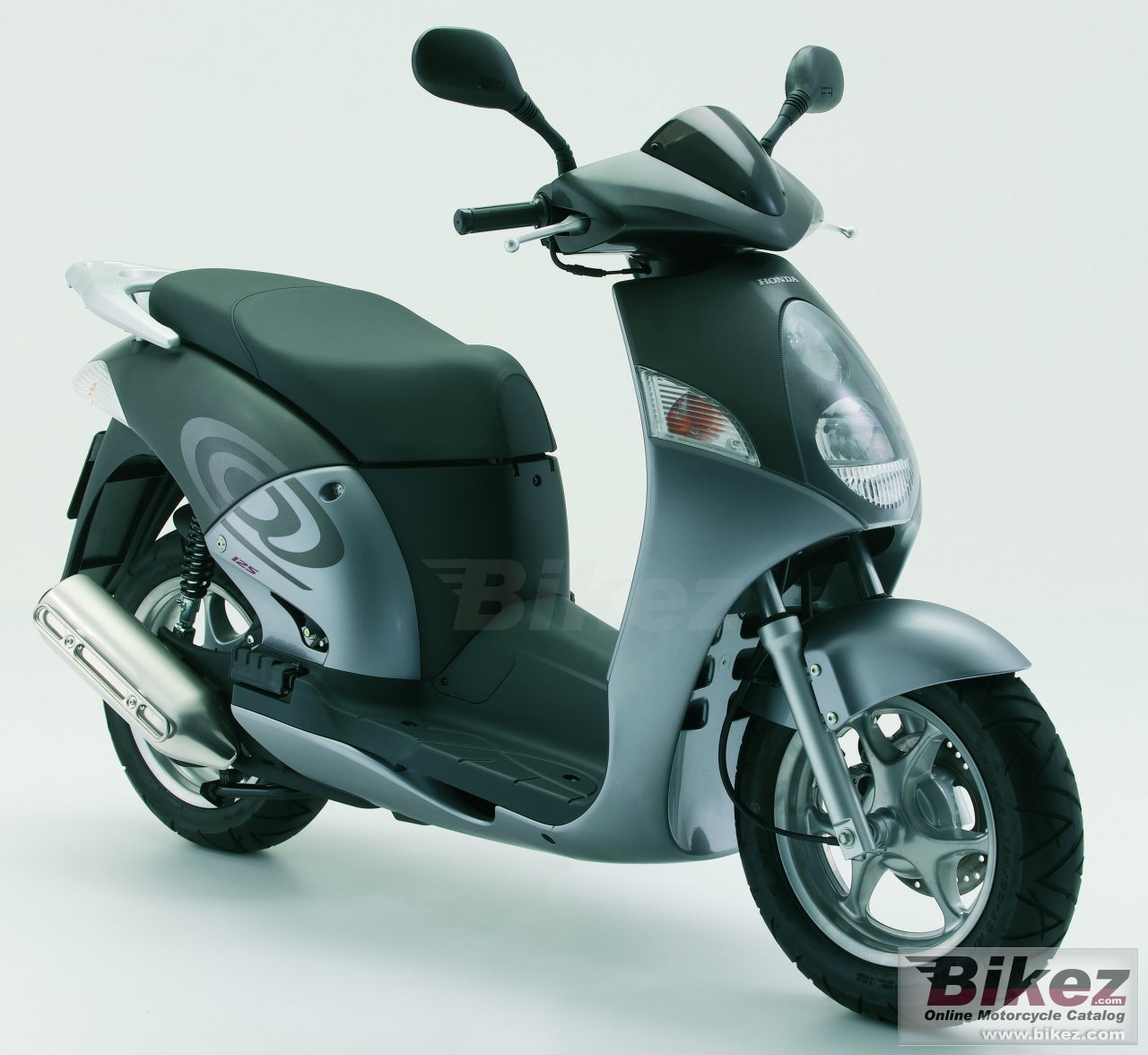 Big Honda @125 picture and wallpaper from Bikez.com